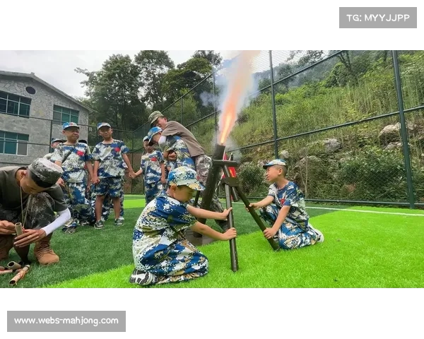青少年登山夏令营启幕 野外求生技能成为新时期必修课程 青少年登山夏令营启幕 野外求生技能成为新时期必修课程